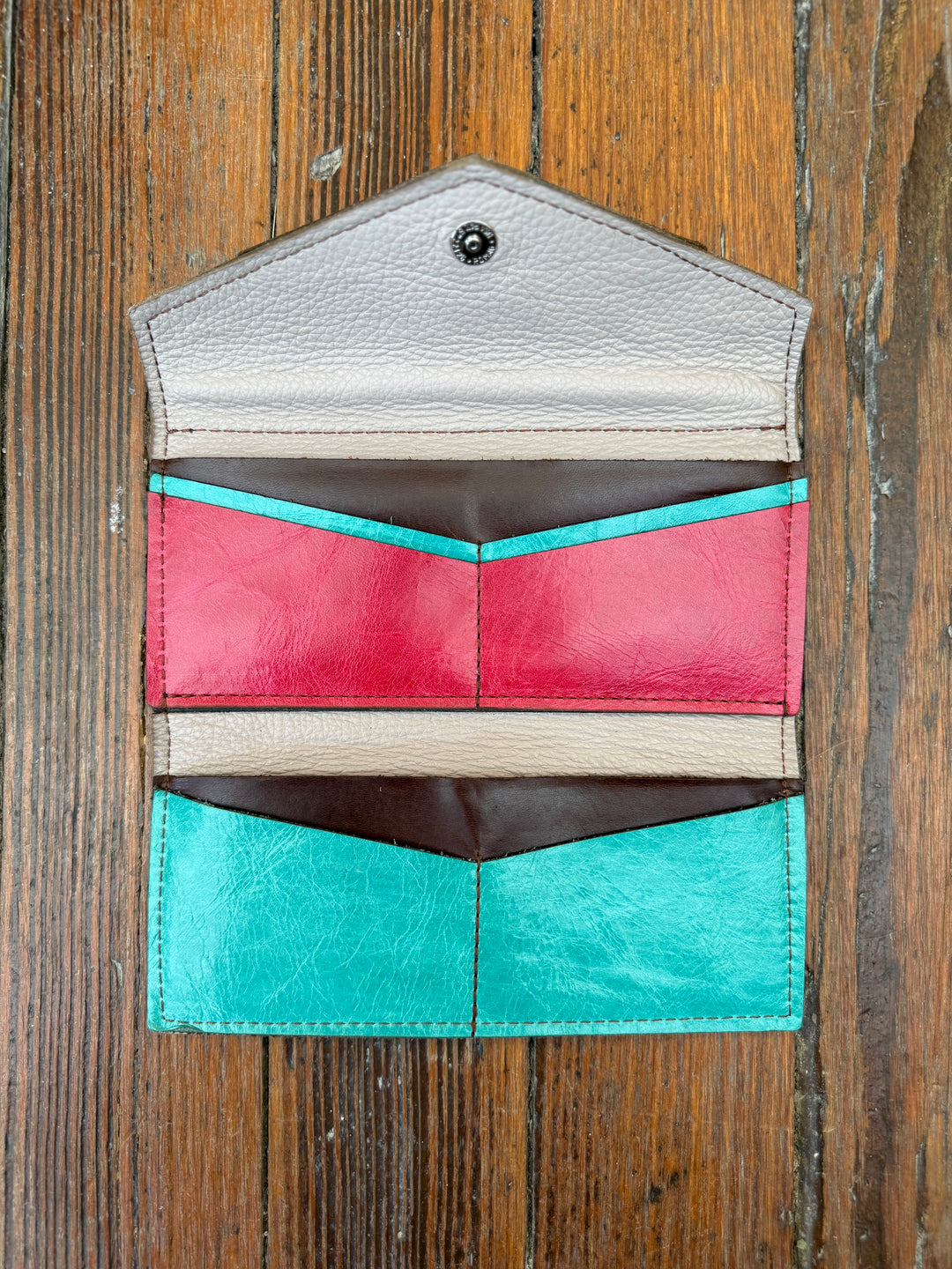 Genevieve Wallet - Stone Gray