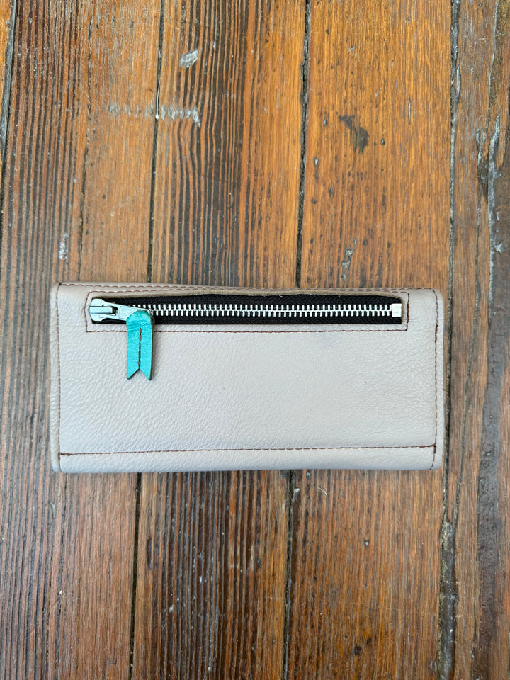 Genevieve Wallet - Stone Gray