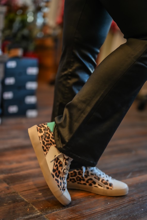 ROBBIE - Leopard Print
