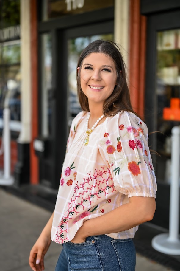 Leora Peach Top