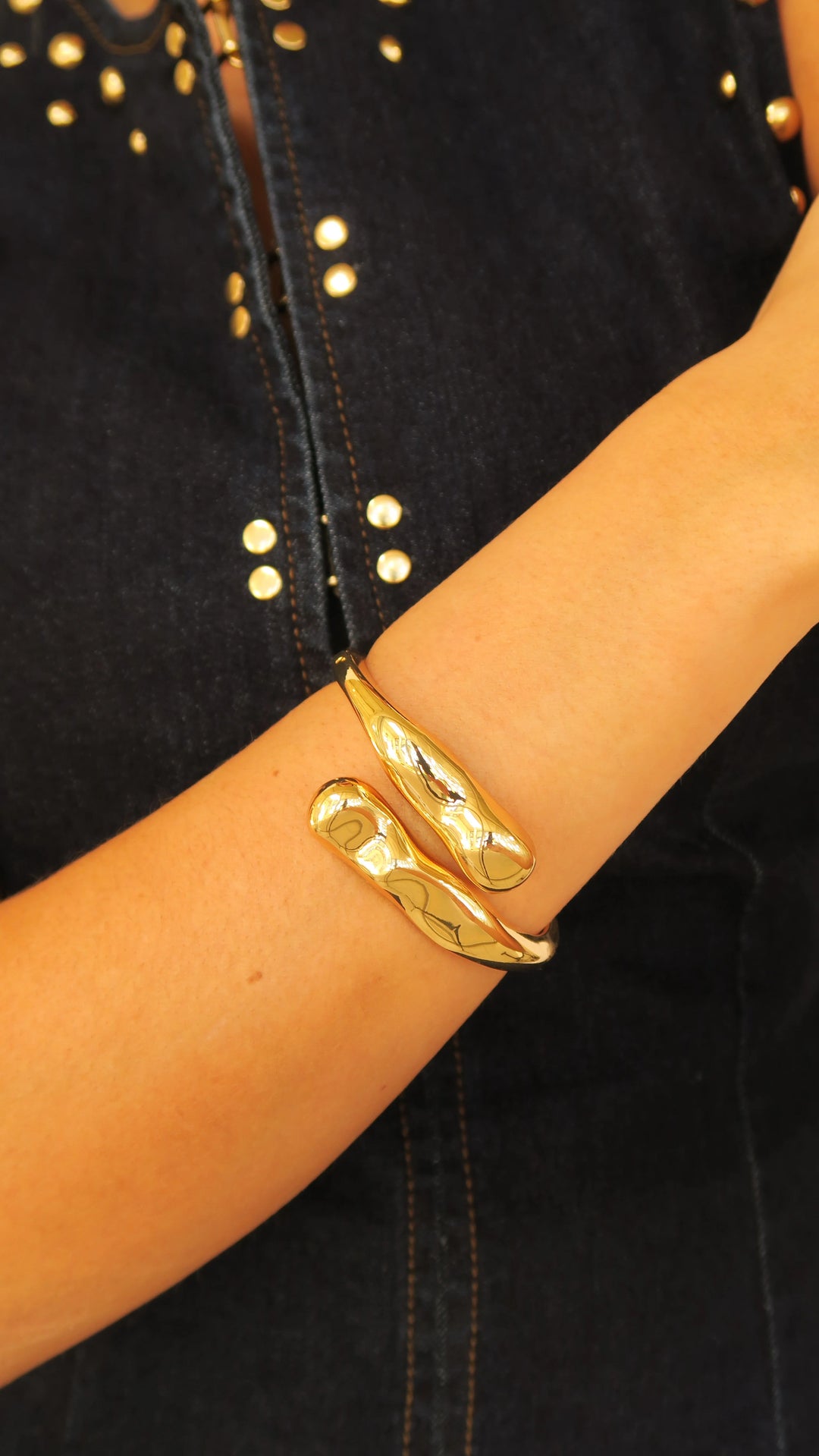 AC - Gold Vera Cuff